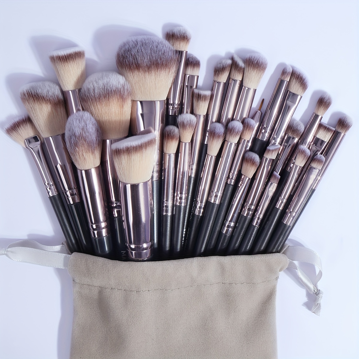 Beauty Makeup Studio - MAANGE 30pcs Professional Makeup Brush Set