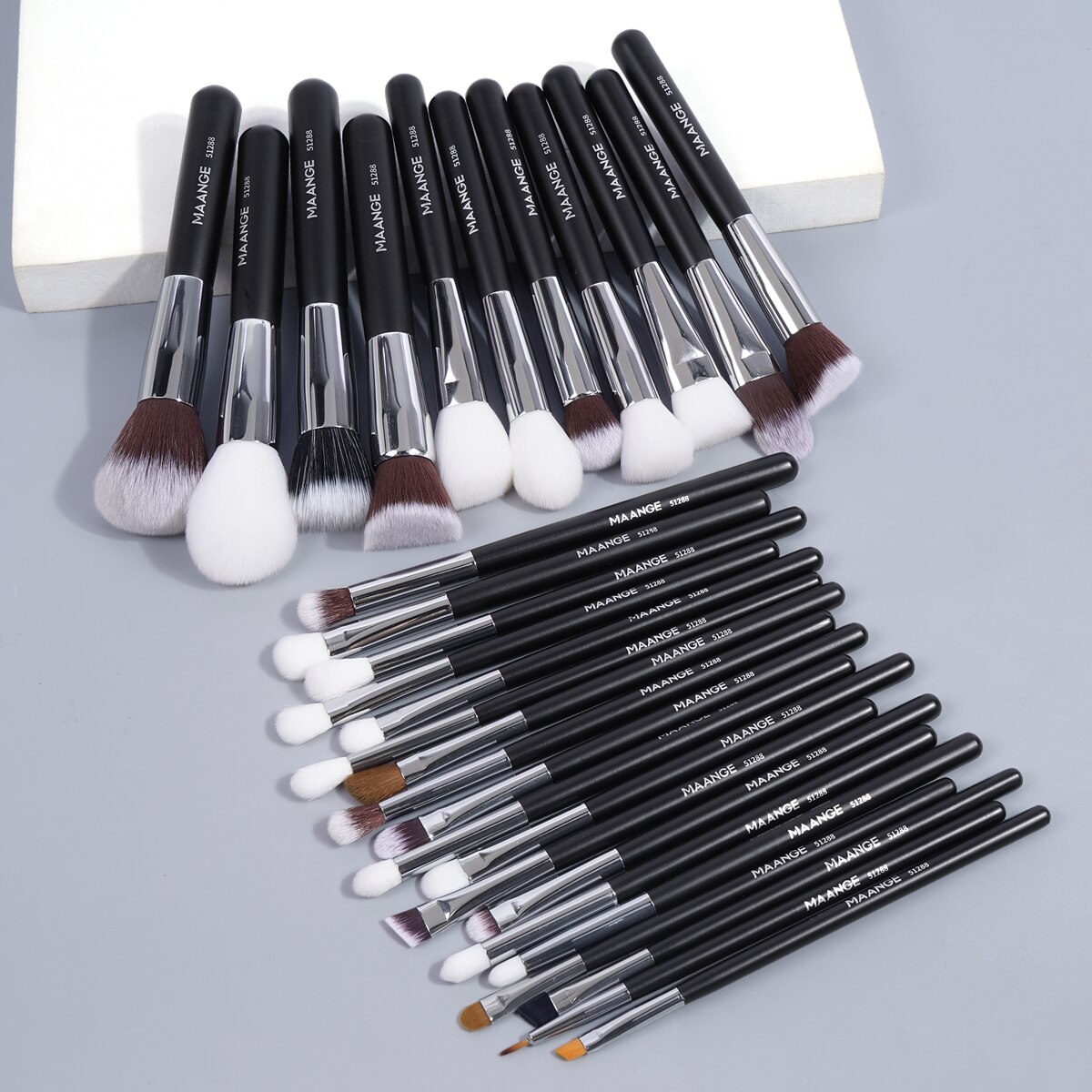 Beauty Makeup Studio - 30PCs Professional Makeup Brushes Set Cosmetic