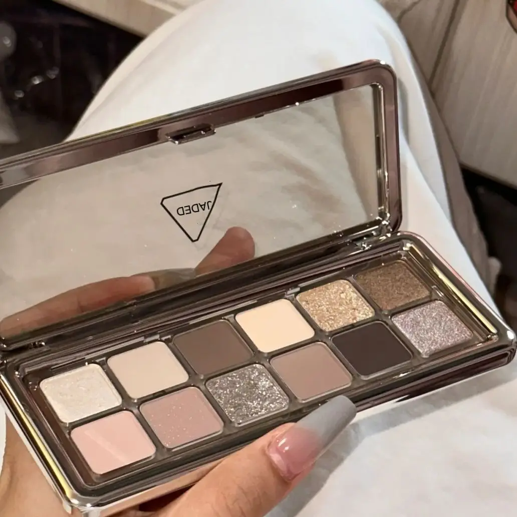 12 Color Eye Shadow Plate Matt - Beauty Makeup Studio review and price